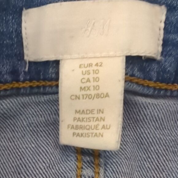 H&M Denim Distressed Women's Shorts - Picture 4 of 5